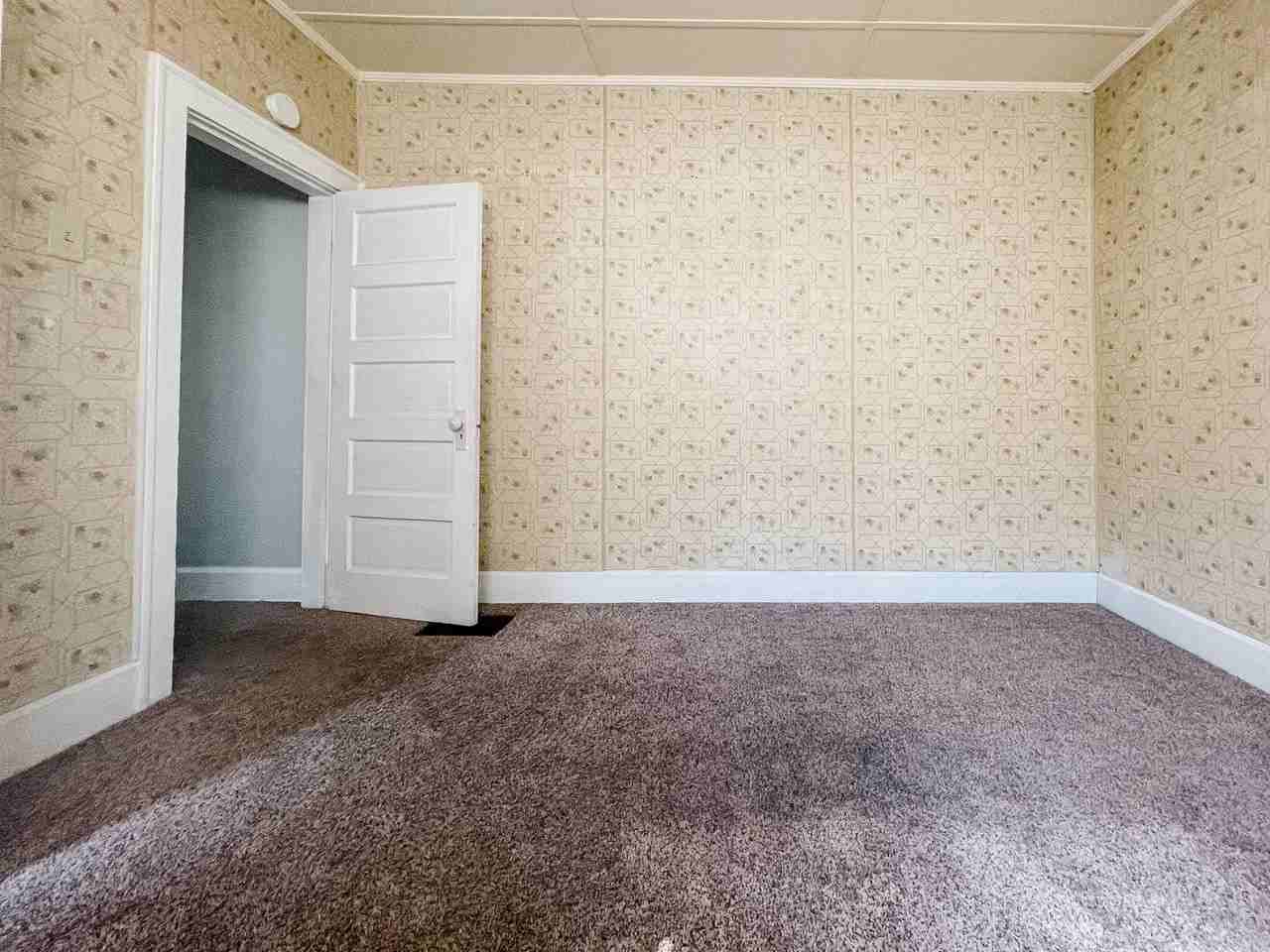 1220 W 1st St - Photo 6 of 16