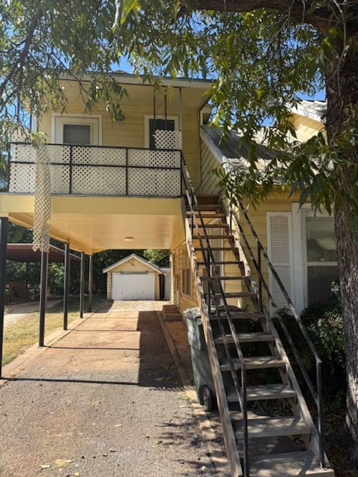 1010 Matador St - Photo 3 of 26