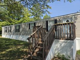 featured image of 38 Lynnwood Cir #15