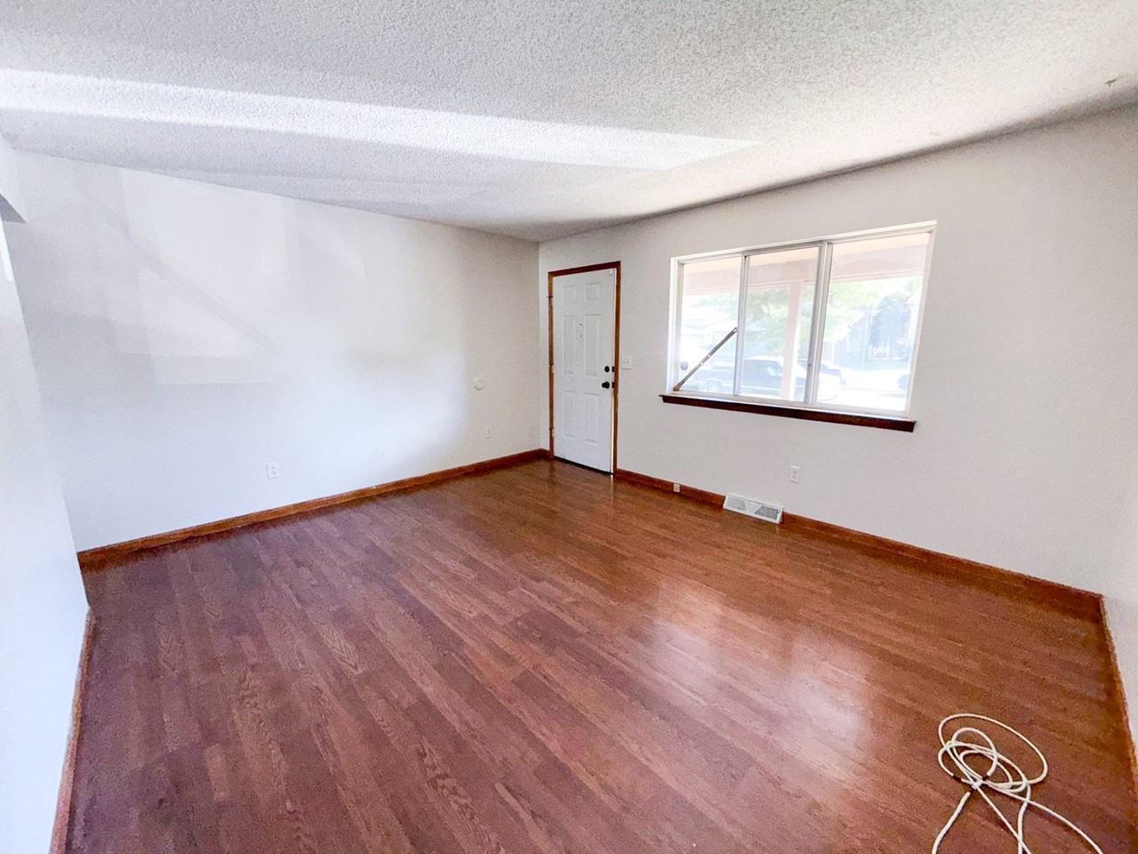 2836 Palisades Ave - Photo 2 of 17