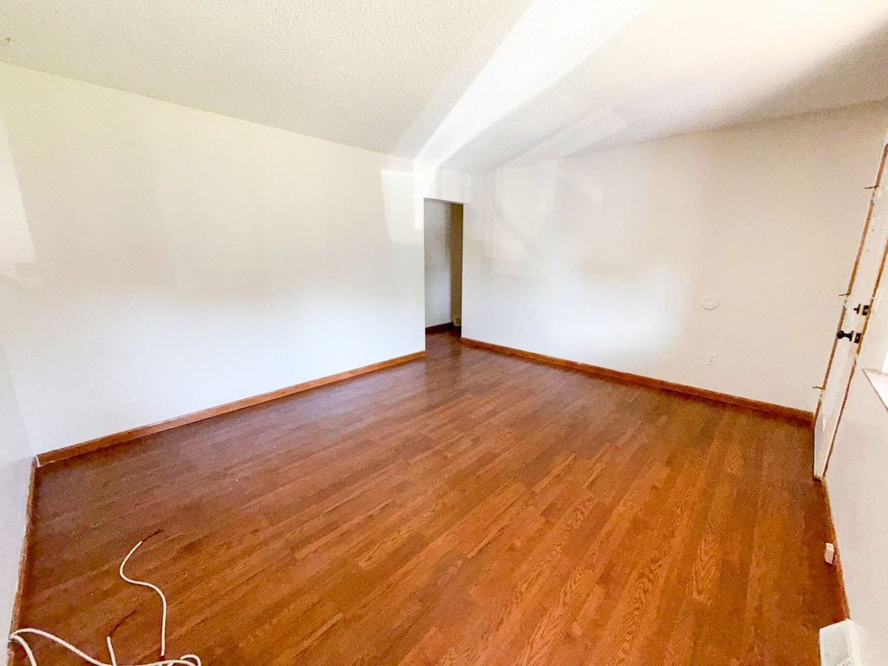 2836 Palisades Ave - Photo 3 of 17