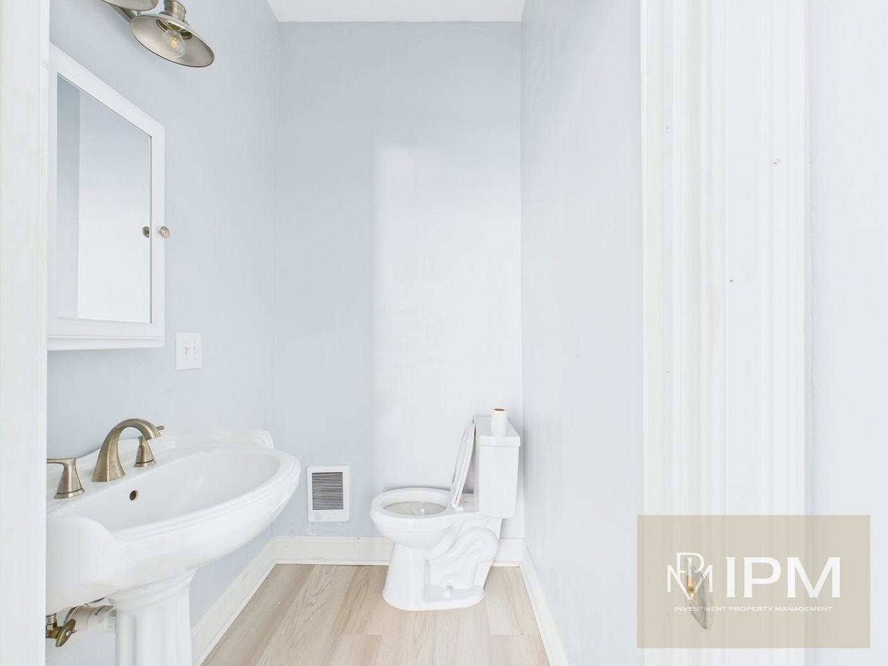 219 S Union St - Photo 3 of 4