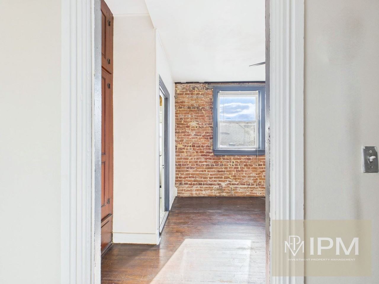 219 S Union St - Photo 6 of 27