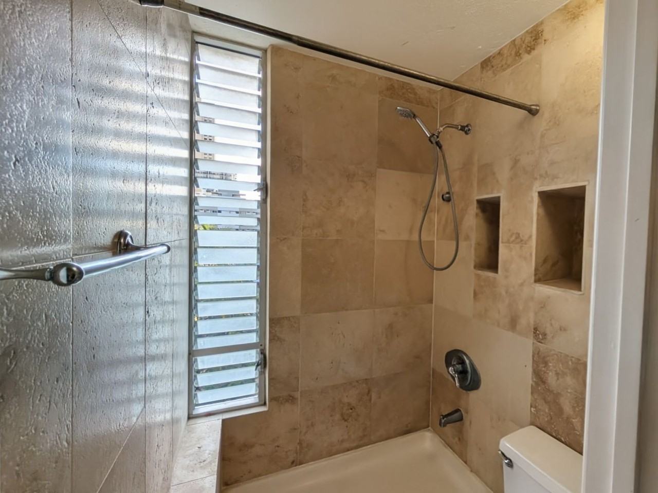 249 Kapili St #604 - Photo 4 of 7