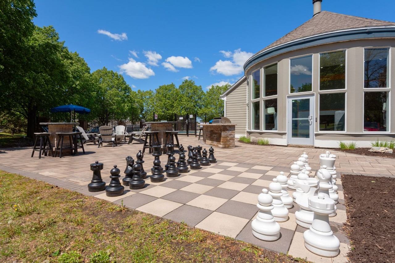 Bristol Village Apartments - Photo 4 of 50