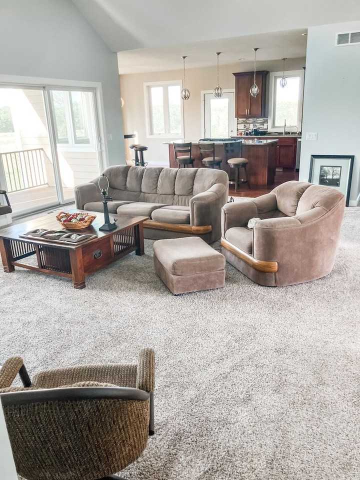 220 Meadow Woods Dr - Photo 5 of 39