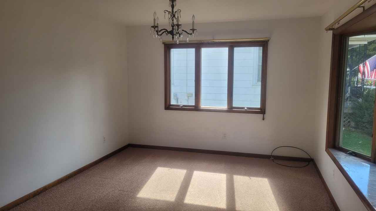 310 N 3rd St - Photo 3 of 20