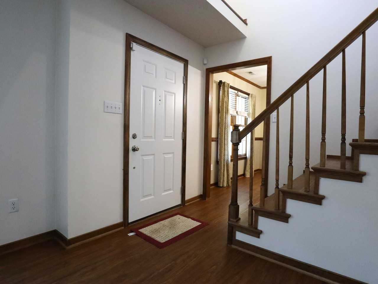 6402 Willow Landing Way - Photo 3 of 30