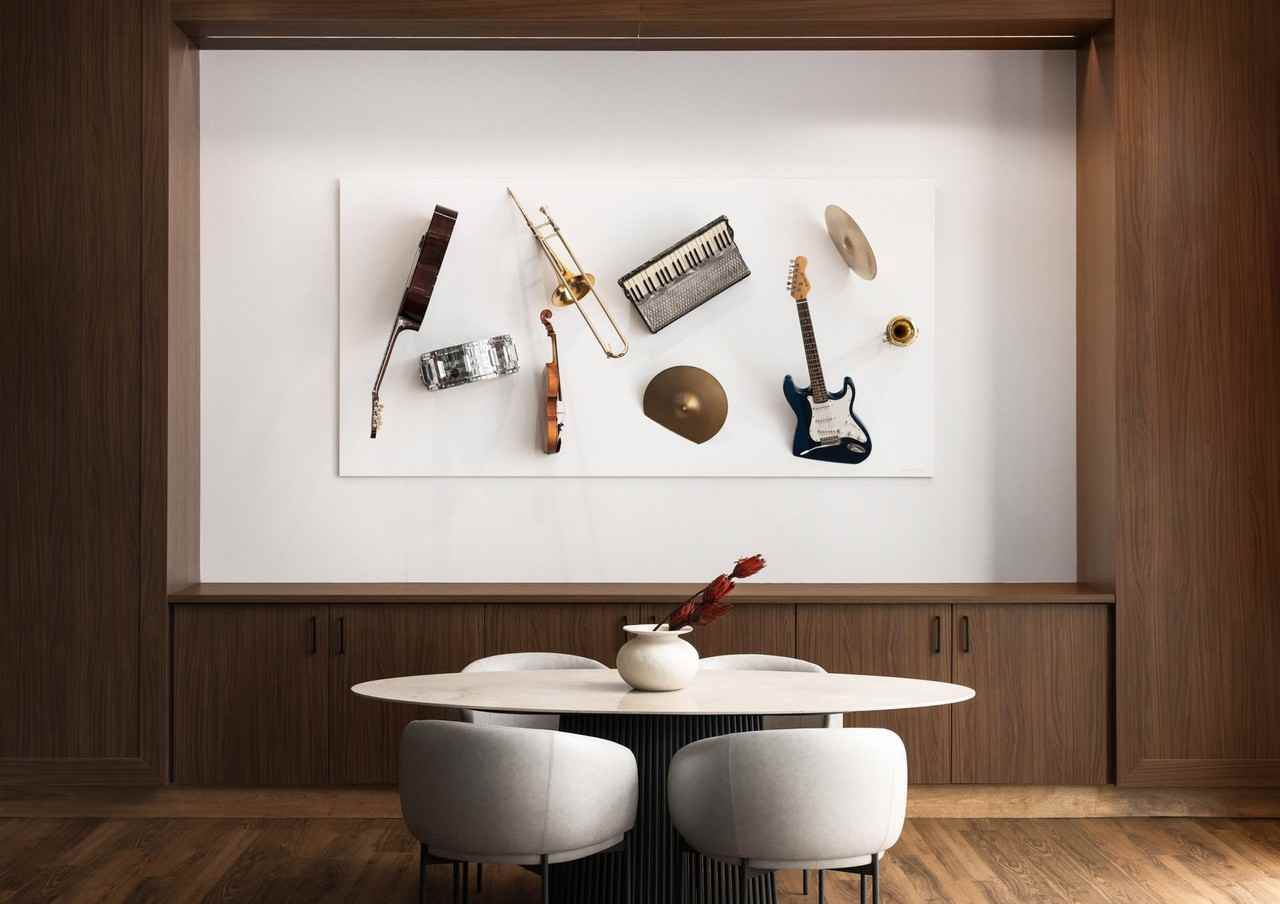 akin Tennyson - Photo 4 of 39