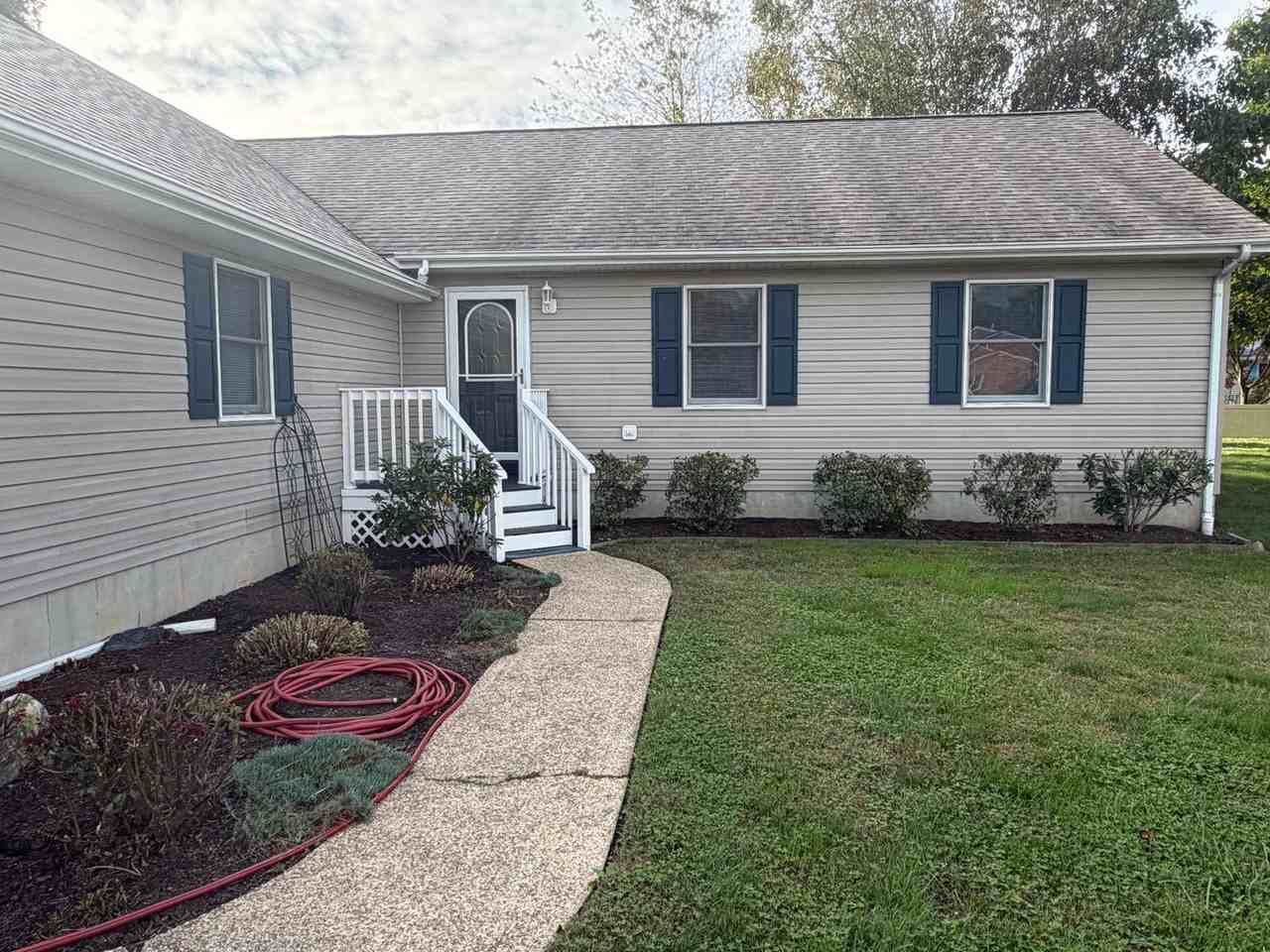 17079 Apples Way - Photo 2 of 10