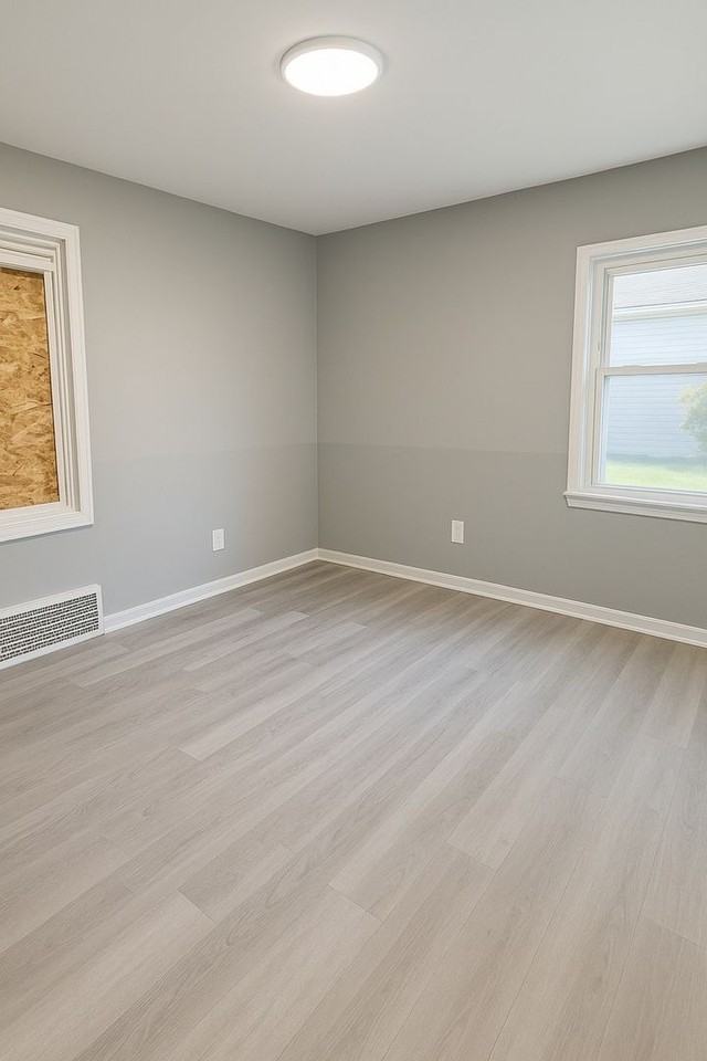 14975 Hubbell St - Photo 3 of 13