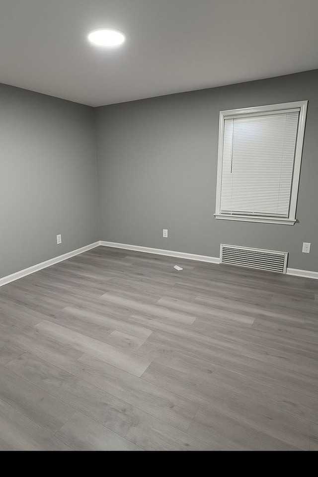 14975 Hubbell St - Photo 4 of 13