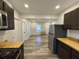 featured image of 39 High St Apt C #Apt C