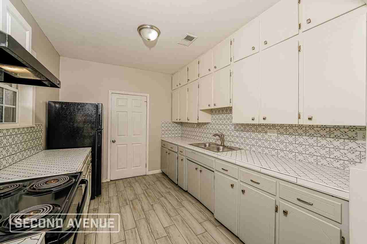 544 7th St S - Photo 5 of 28