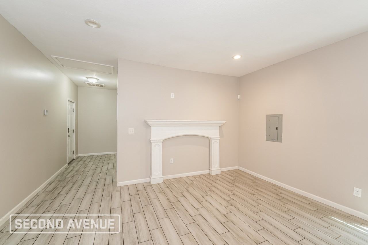 544 7th St S - Photo 7 of 28