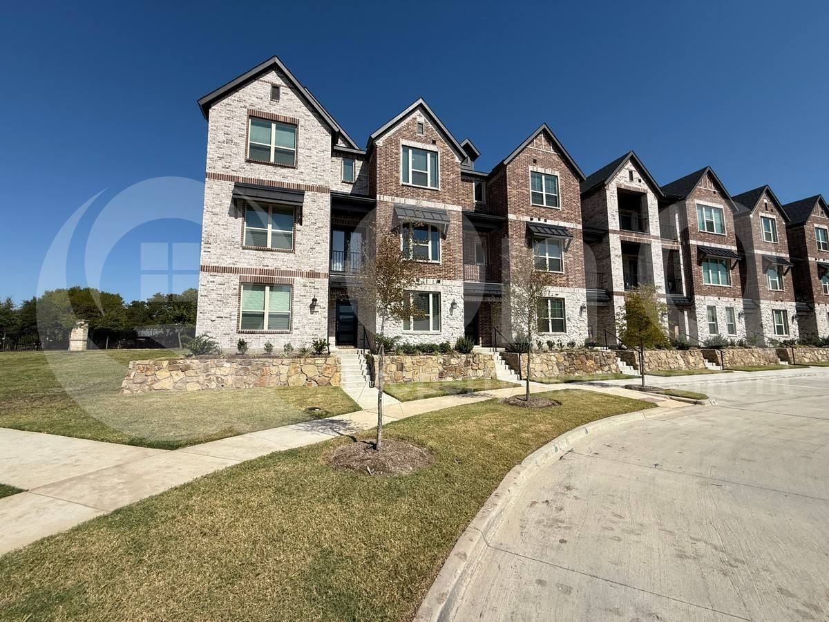 8330 Massive Dr - Photo 2 of 10