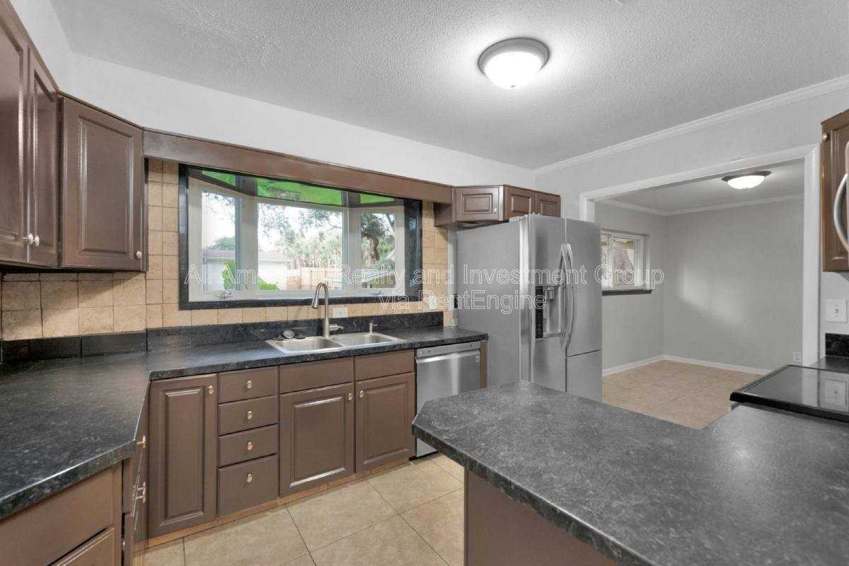 20 Dogwood Dr - Photo 3 of 10