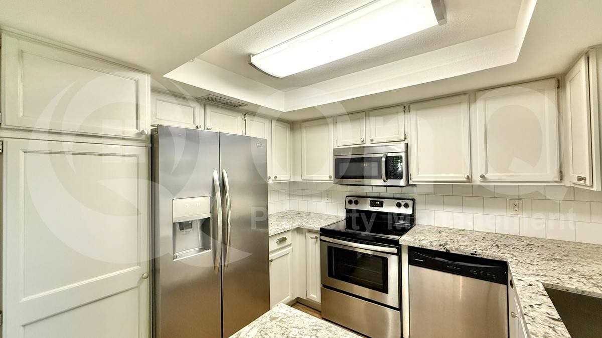 4257 E Dover St - Photo 3 of 10