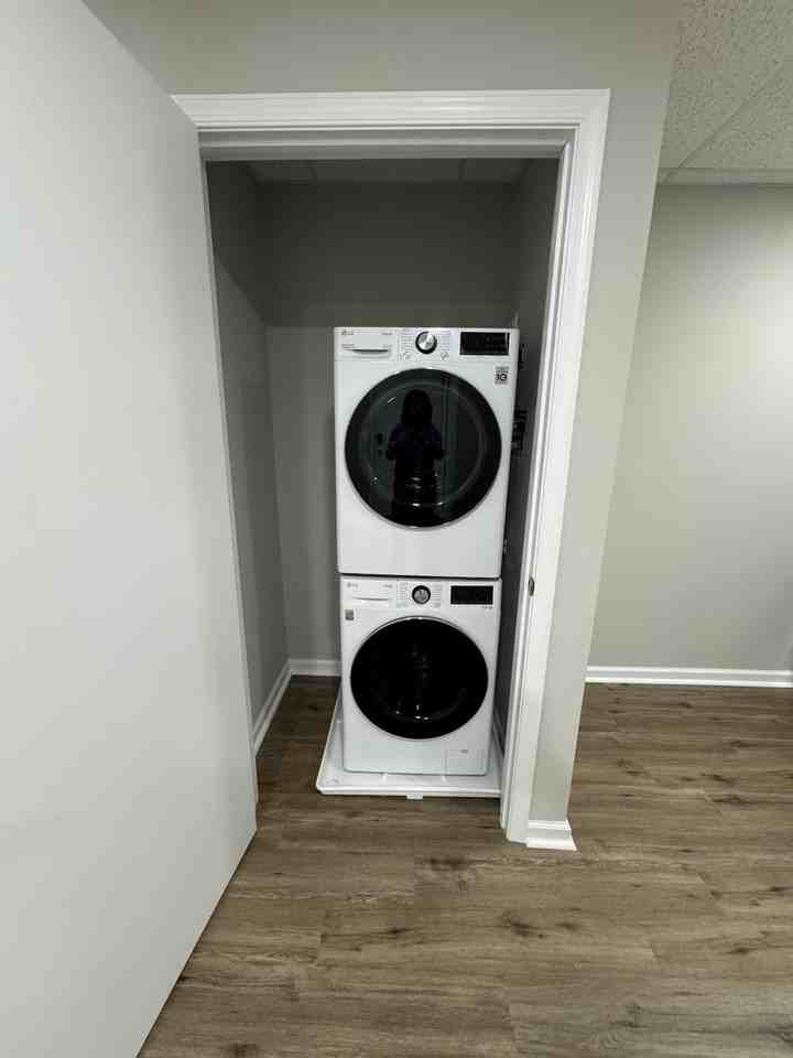 4 Kelly St #8 - Photo 2 of 15