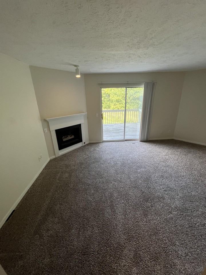 7992 Green Meadow Ct #8004 - Photo 2 of 9