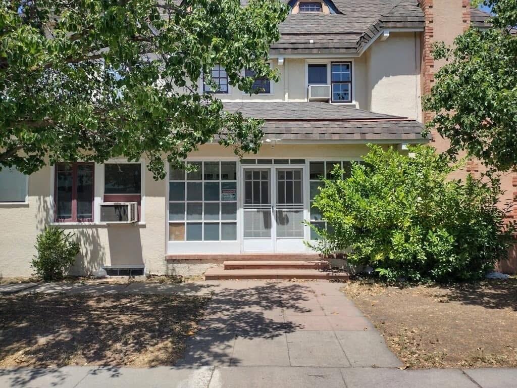 101 Magnolia Ave #B - Photo 2 of 14