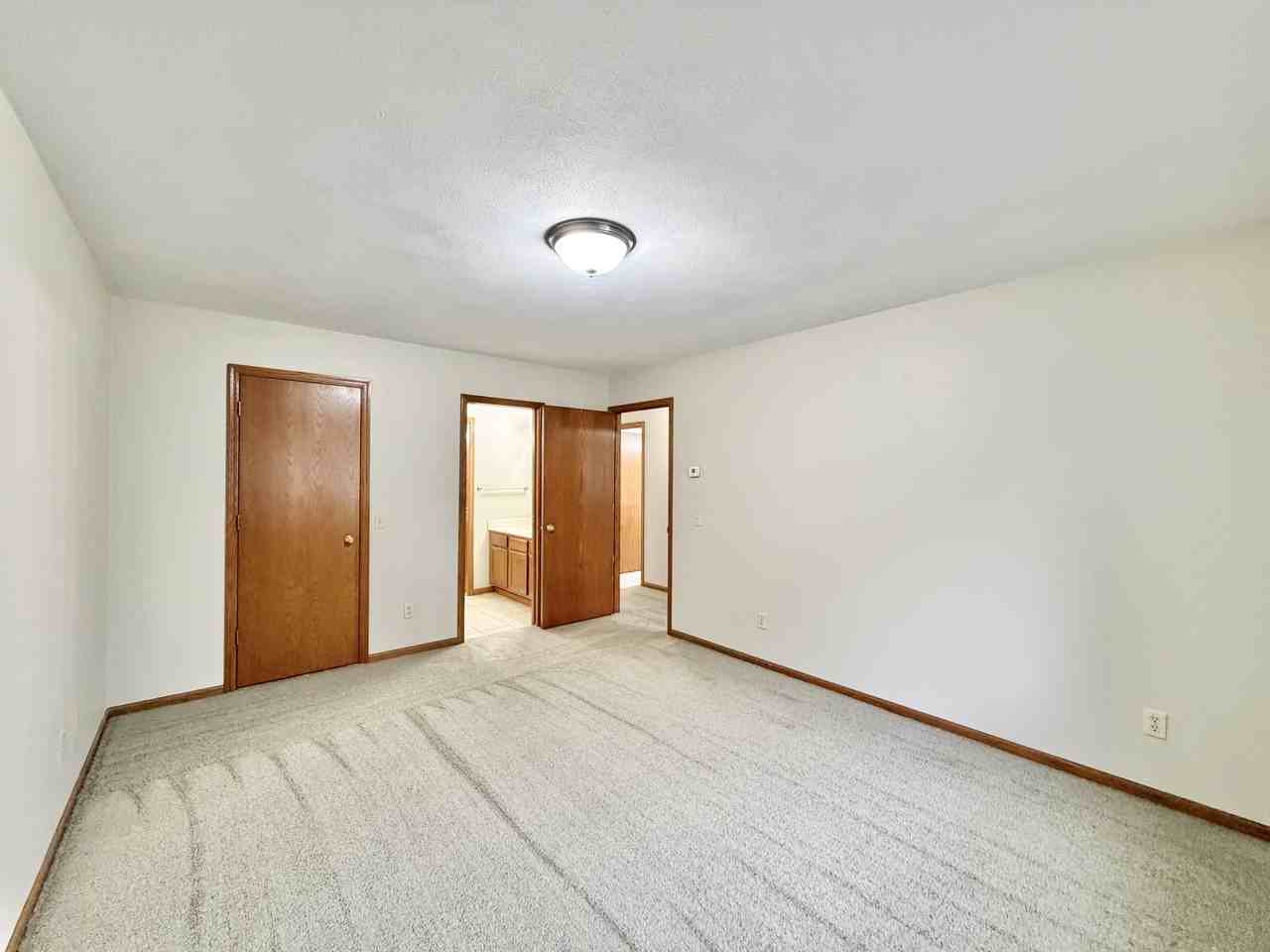 203 Marlboro Ave #203 - Photo 4 of 13