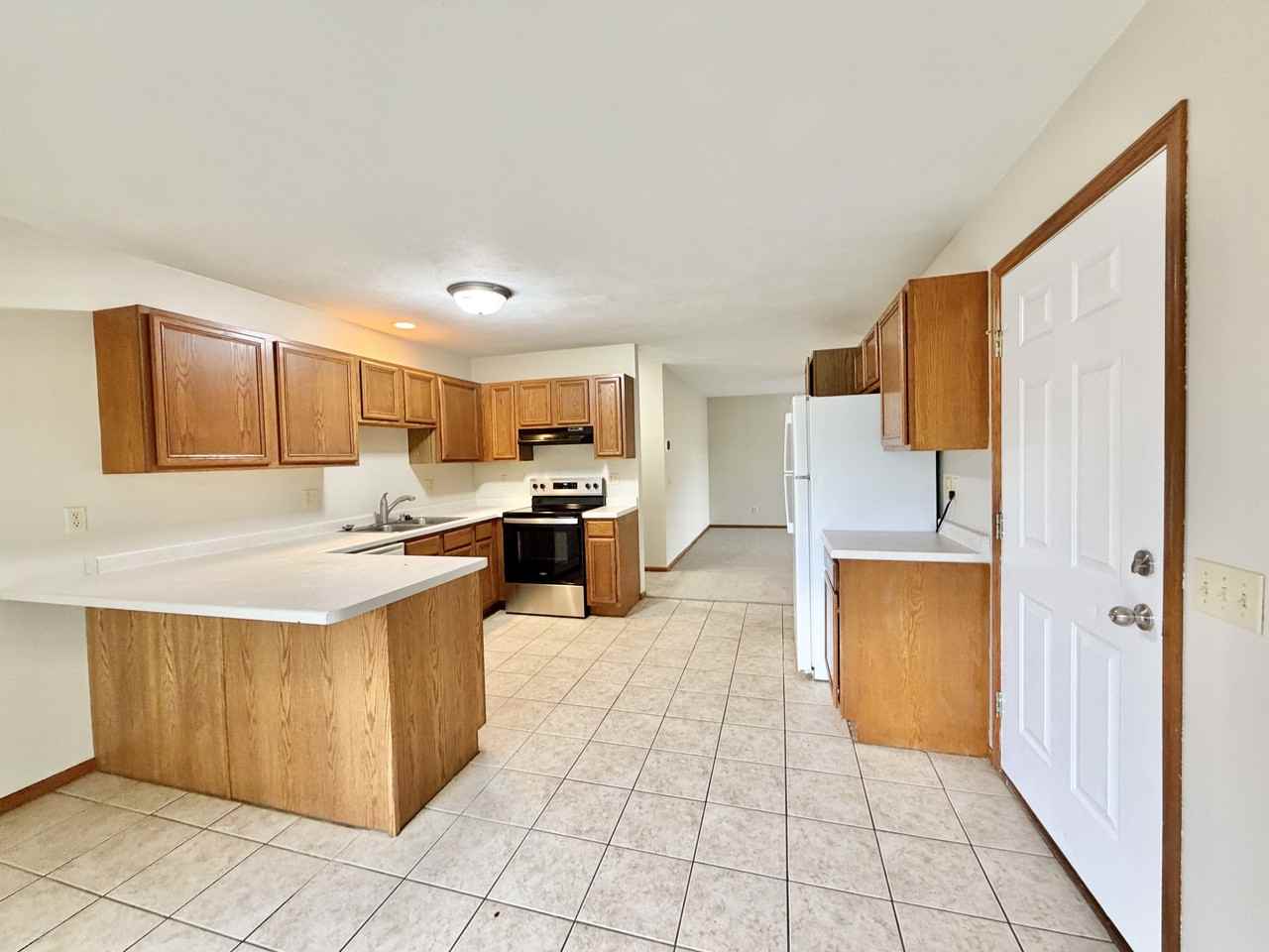 203 Marlboro Ave #203 - Photo 5 of 13