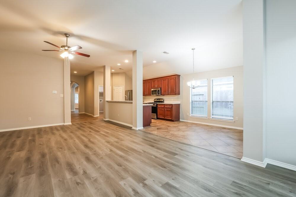 13323 Lake Passage Ln - Photo 5 of 16