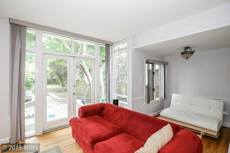 1421 34th St Nw #1 - Photo 3 of 29