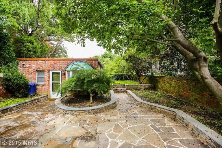 1421 34th St Nw #1 - Photo 3 of 29