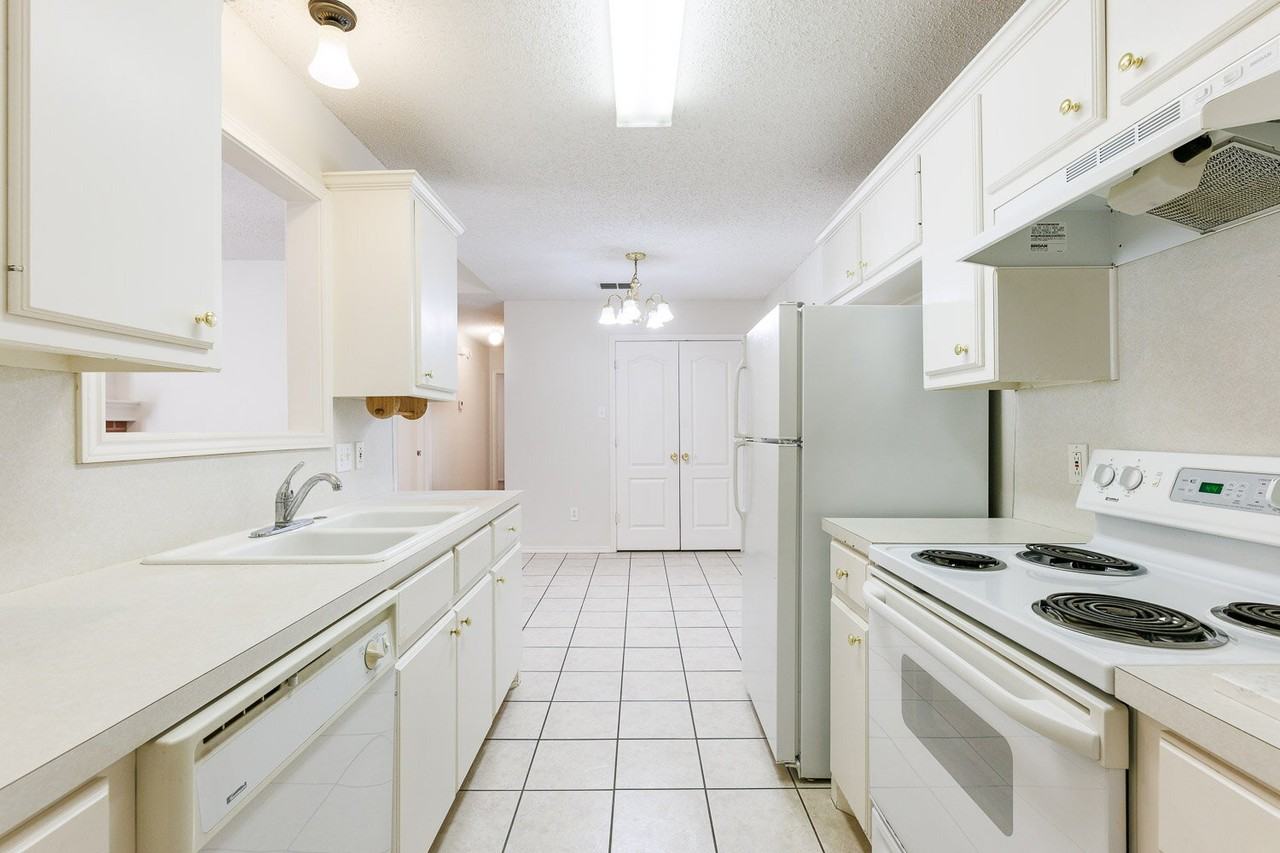 2614 81st Street - Photo 6 of 22