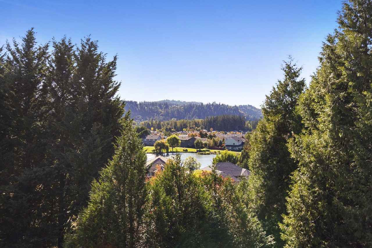 16075 Southeast Winterborne Court - Photo 2 of 45