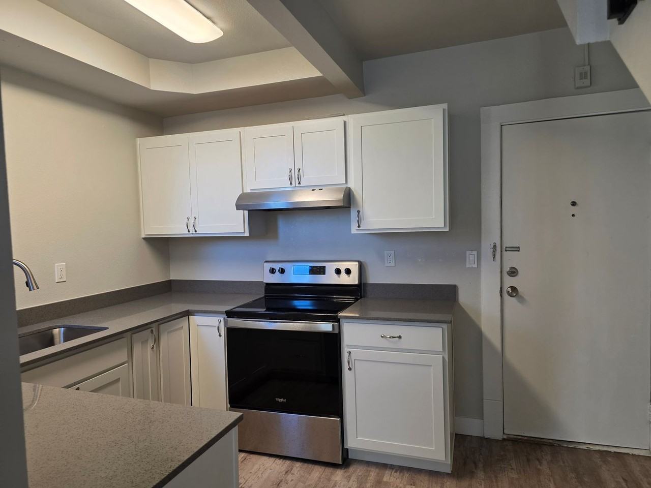 Murray House - Photo 2 of 14