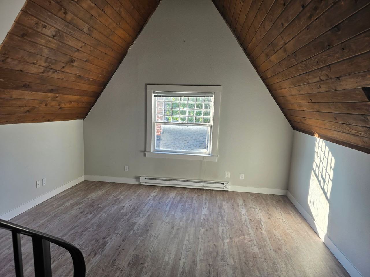 Murray House - Photo 3 of 14