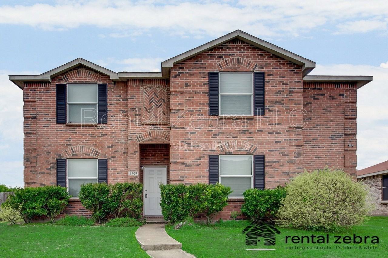 2909 Goldenrod Drive