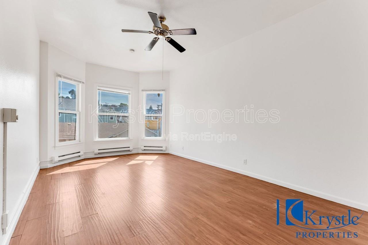 441 Virginia St #6 - Photo 6 of 21