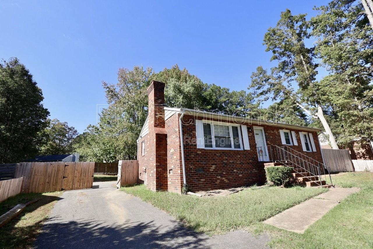 2728 Grantwood Road - Photo 3 of 21