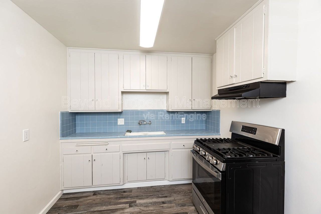 6206 Mission Gorge Rd - Photo 4 of 12