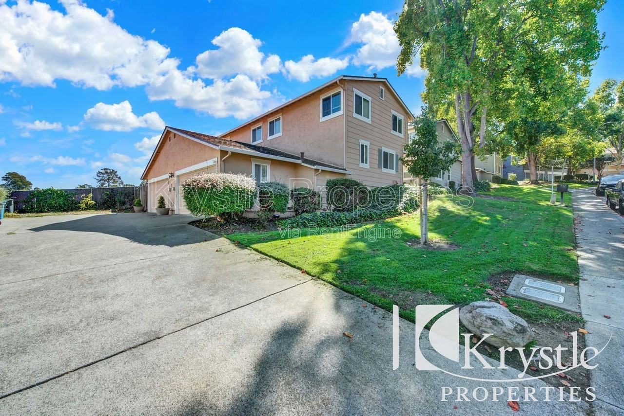 63 Parrott St - Photo 5 of 23