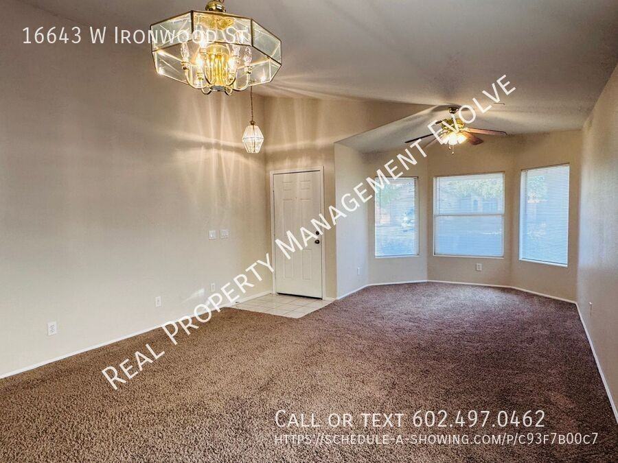 16643 West Ironwood Street - Photo 6 of 33