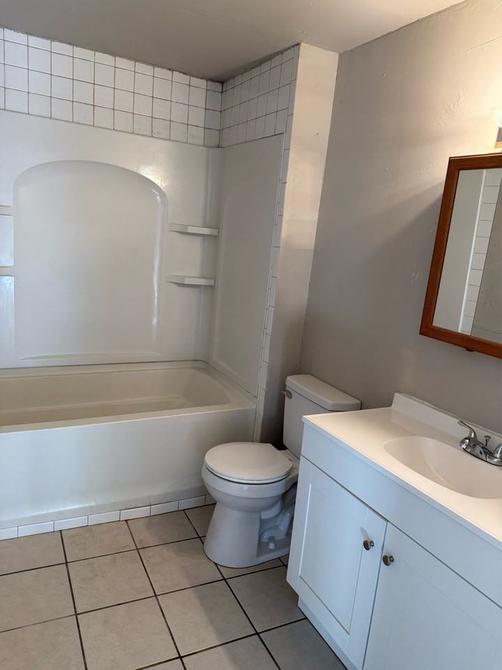 1020 Jamison Ave Ne #2 - Photo 2 of 10