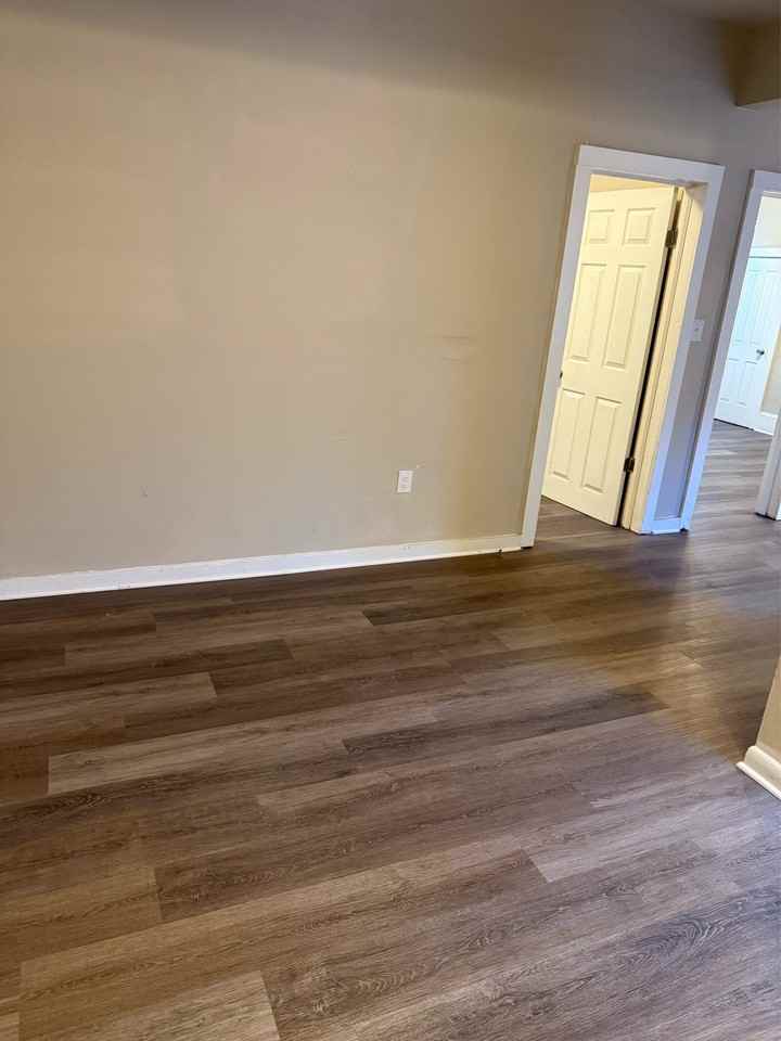 1020 Jamison Ave Ne #2 - Photo 6 of 10