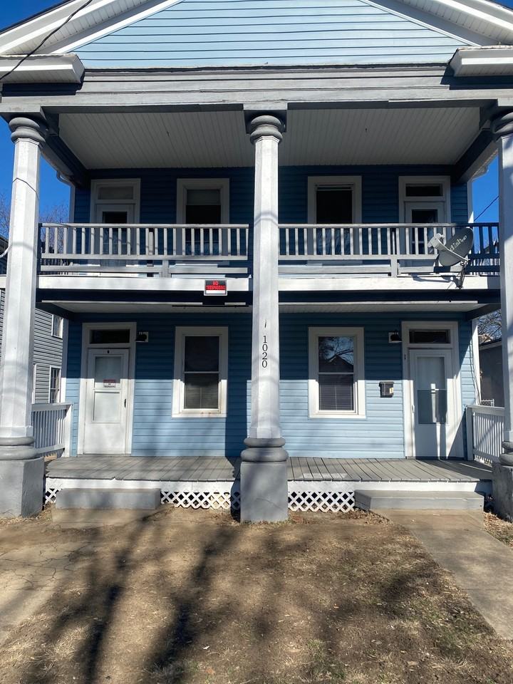 1020 Jamison Ave Ne #2 - Photo 7 of 10