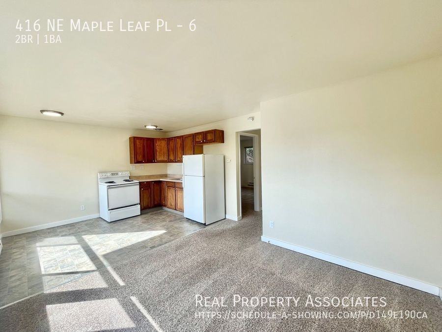 416 Northeast Maple Leaf Place #6 - Photo 3 of 14