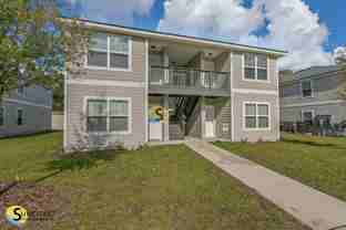 585 Century 21 Dr #4 - Photo 1 of 1