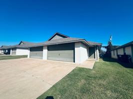 featured image of 11412 N Lincoln Blvd