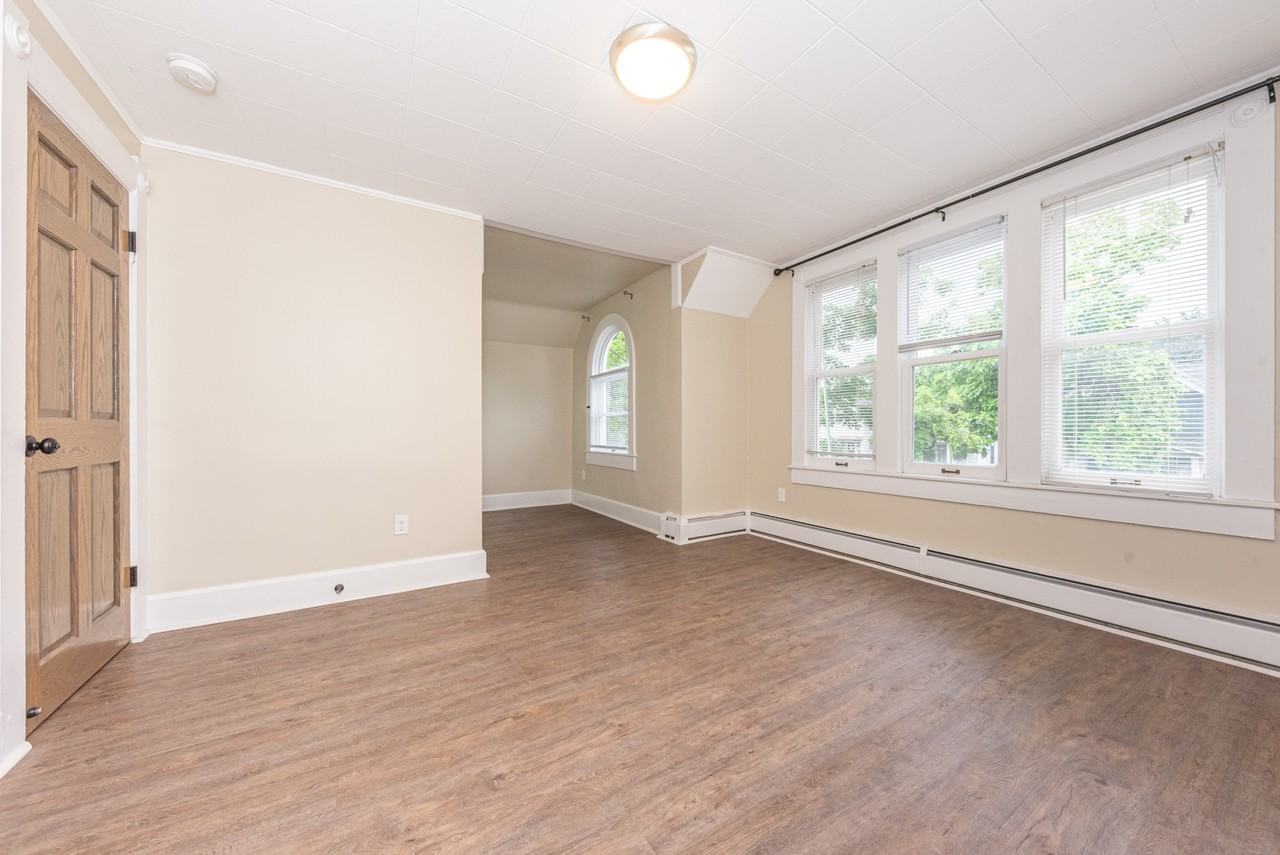 807 Lawrence St #2 - Photo 3 of 30