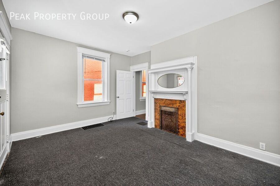 2359 Stratford Ave - Photo 6 of 20