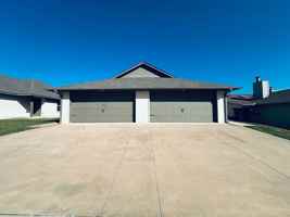 featured image of 11408 N Lincoln Blvd