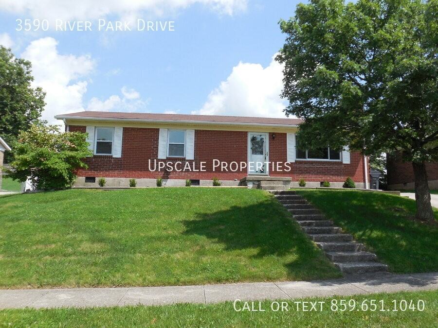 3590 River Park Dr - Photo 2 of 20